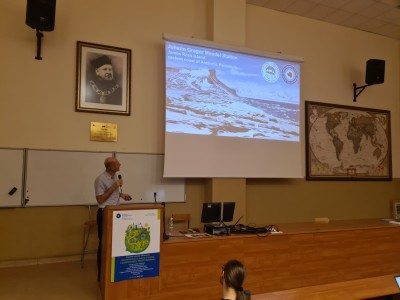 Click to zoom the picture.